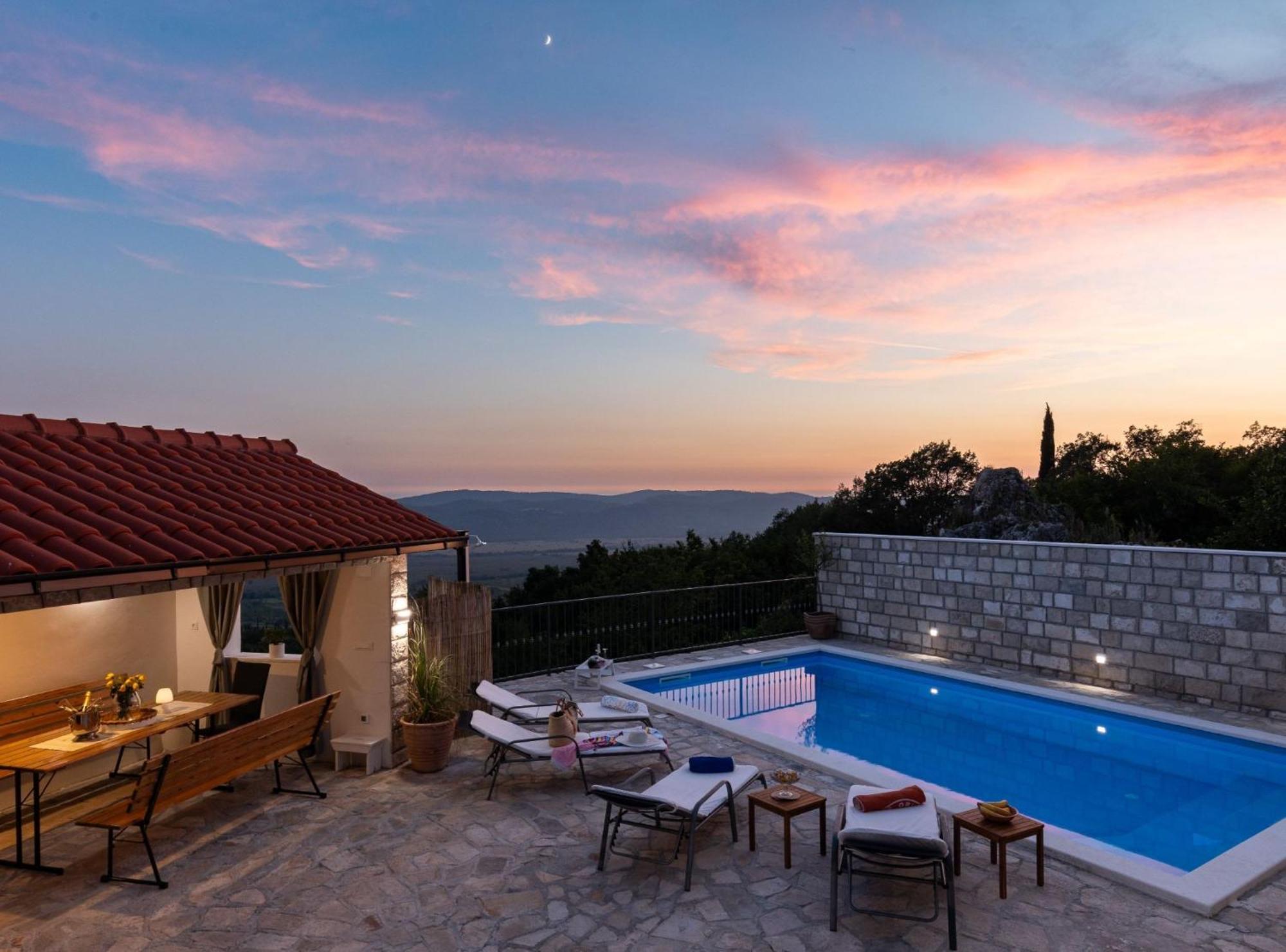Villa Source With Private Pool Pridvorje Exterior photo